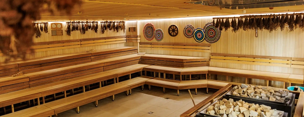 Русская парная (коллективное парение)